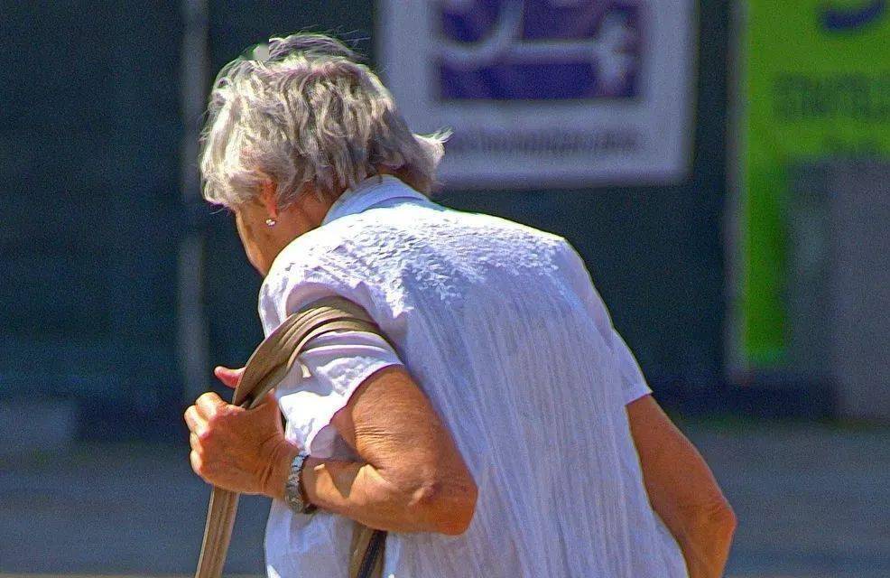 健身手套发臭_健身手套有味_健身手套怎么洗都很臭