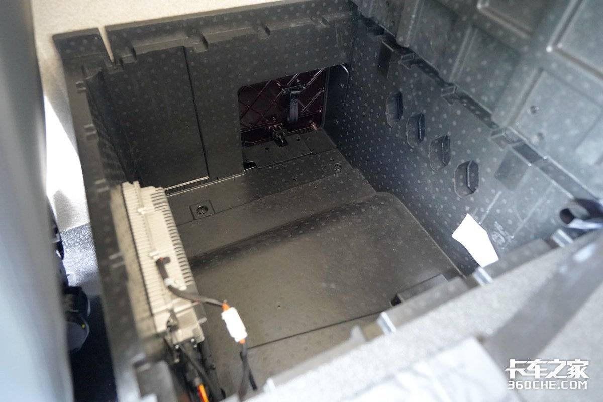 全网最细图解 一文带你看解放J6V平地板