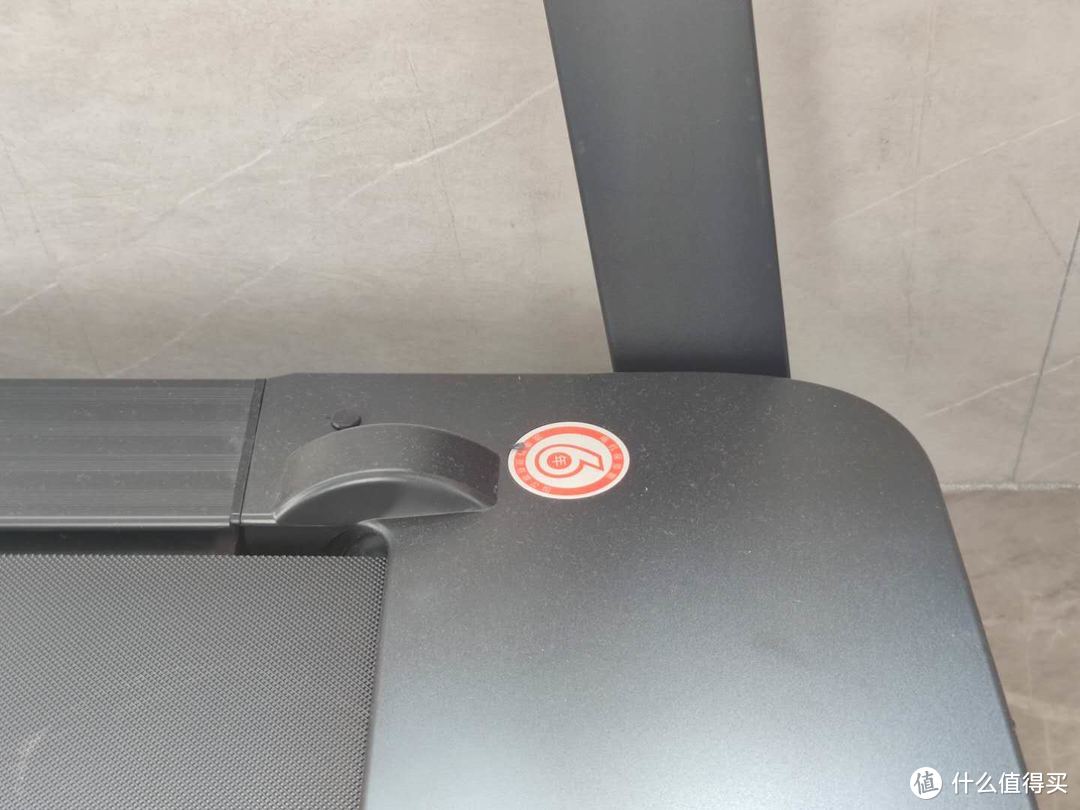 亿健智能跑步机开箱评测:我为什么在70㎡的小屋内选择这样一个大家伙