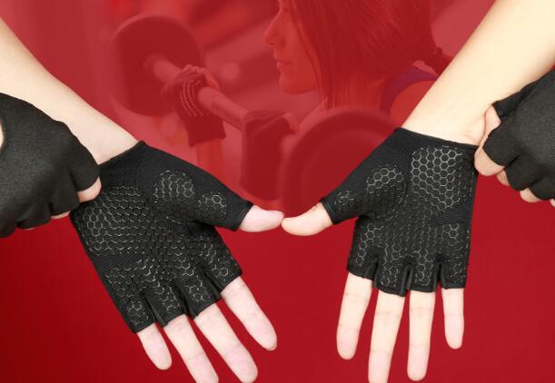 健身手套紧点好吗_带手套健身的坏处_健身手套越紧越好吗