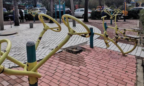 手套健身带要戴多久_健身带的手套_健身要带手套吗