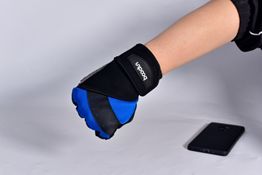 健身手套需要戴护腕吗_健身要带手套吗_健身带的手套