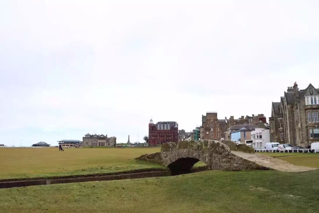 我总是一个人在练习一个人 伴奏_伴奏的要求_伴奏术语怎么说