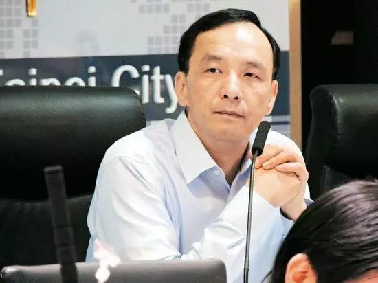 滚动新闻新浪网_中新网娱乐滚动新闻_滚动新闻app