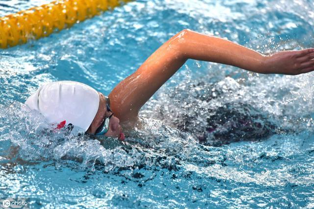 kaiyun下载app下载安装手机版 初学者怎样学游泳 简单六步骤快速学会游泳