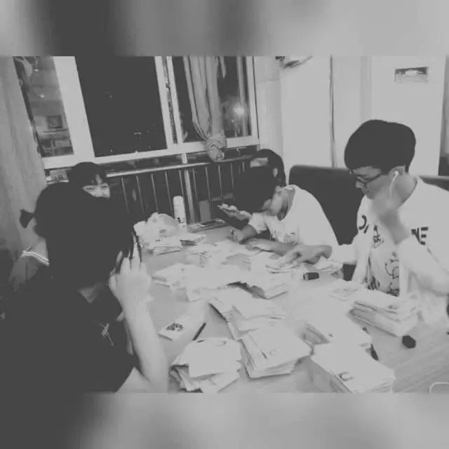 校运会通讯稿件范文_大学生校运会通讯稿_大学校运会通讯稿100字