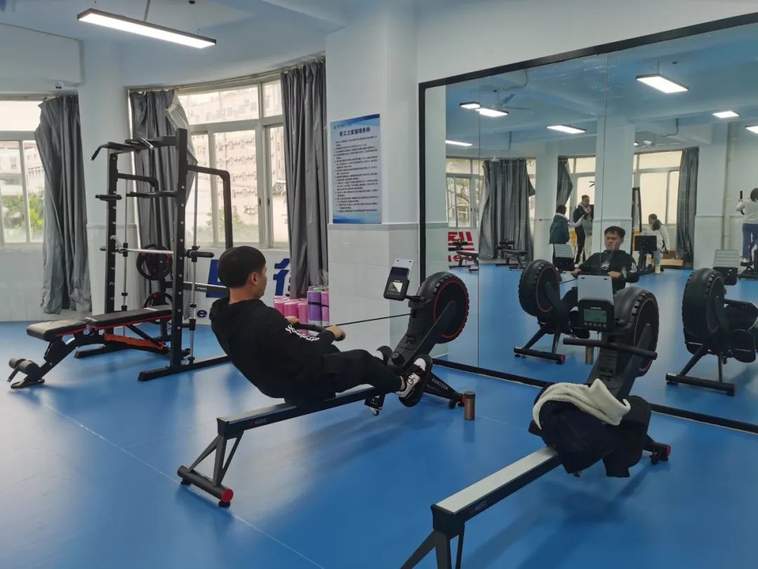 综合训练器 史密斯机_史密斯机综合训练器安装视频_史密斯机综合训练器哪个牌子好