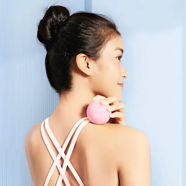 健身手套选择大一点还是小一点_手套健身选择什么材质_健身手套怎么选择