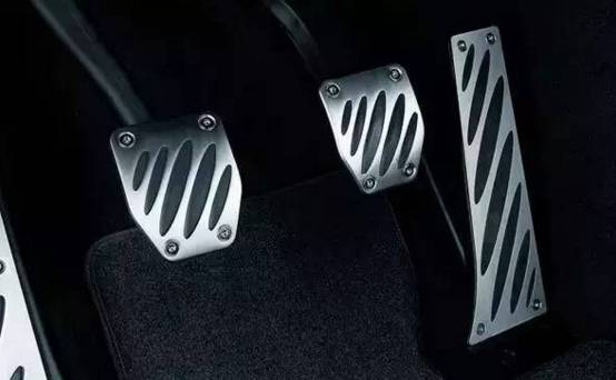 手动挡 练习换挡_手动换挡操作_手动挡换挡