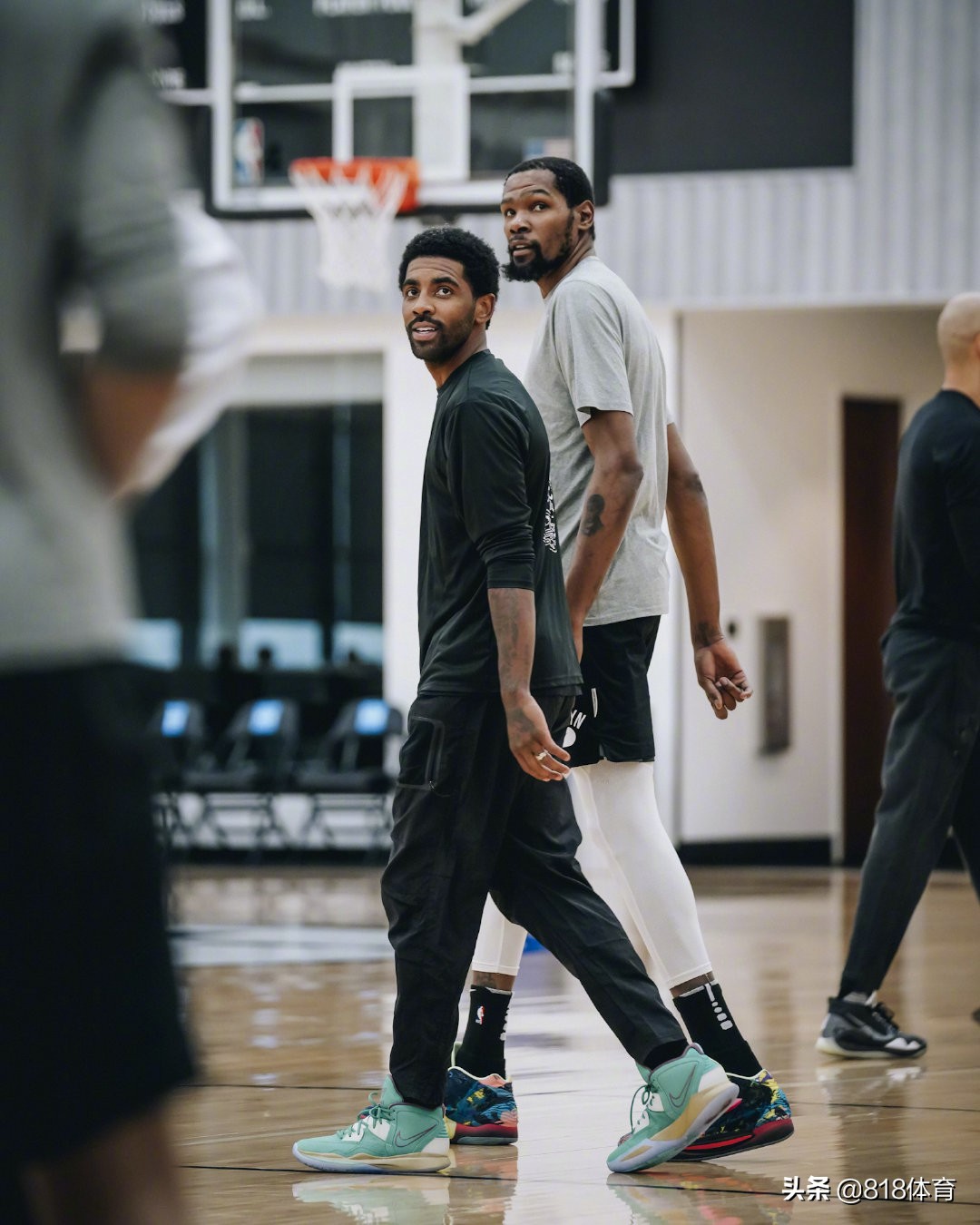 杜兰特练习投篮_杜兰特投篮训练视频_杜兰特技术特点教学(投篮篇)