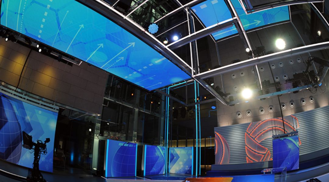 融合媒体新闻报道案例_新闻媒体融合发展之路_媒介融合时代的体育新闻报道