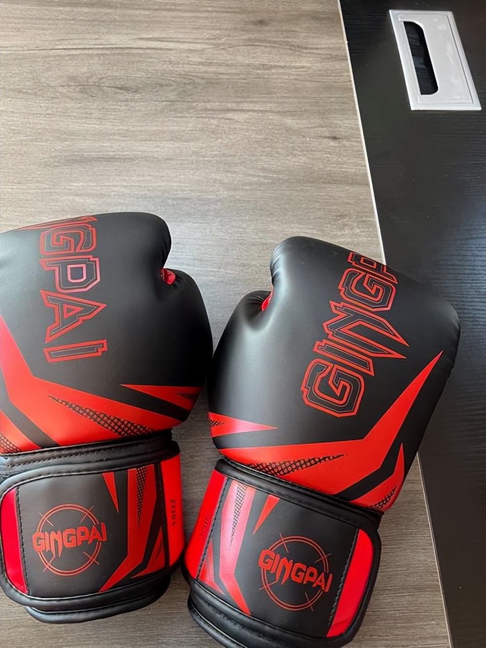 拳击手套设计初衷_不同厚度拳击手套区别_健身手套 男士