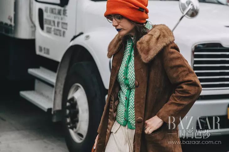 健身戴不戴手套_戴手套健身还是起茧_戴手套健身还会磨出茧子吗