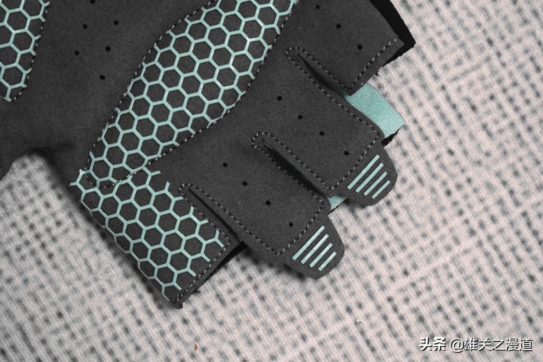 _ 迈克达威T020运动手套评测 _专业健身手套