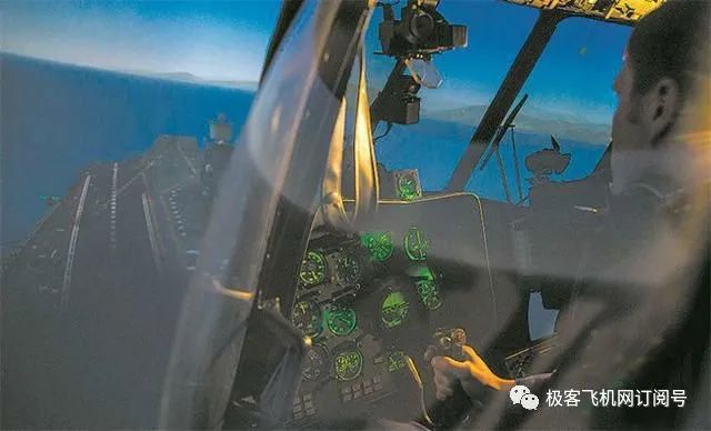 开元棋盘app官方版下载_开元棋盘app官网版下载-跑跑车 战斗机地面飞行训练模拟器：从“飞行员的摇篮”到“虚拟空战场”！