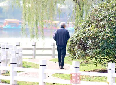 手套健身带需要换吗_健身手套有必要买带束带的么_健身需要带手套吗