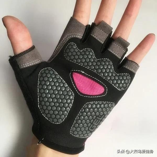 健身手套有必要买带束带的么_健身带的手套_健身需要带手套吗