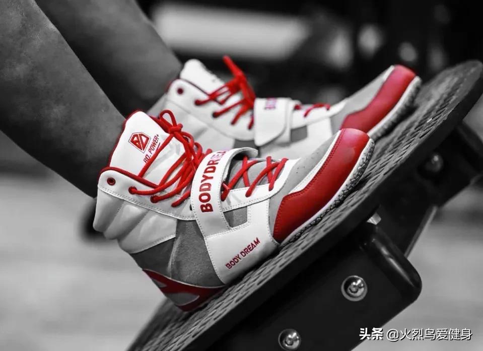 健身带的手套_健身需要带手套吗_健身手套有必要买带束带的么