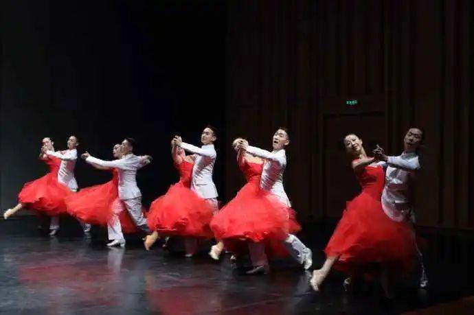 顶级国标舞基功教学_国标舞基本功练习_国标舞训练