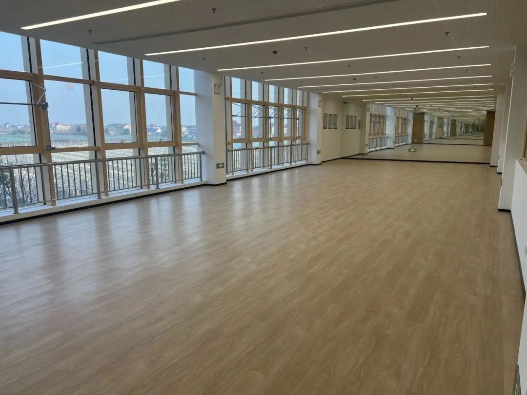 健身器材综合训练器的使用方法_健身综合训练器安装视频_综合训练器健身器