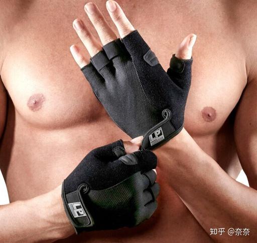 健身手套选择大一点还是小一点_健身手套选择_健身手套怎么选