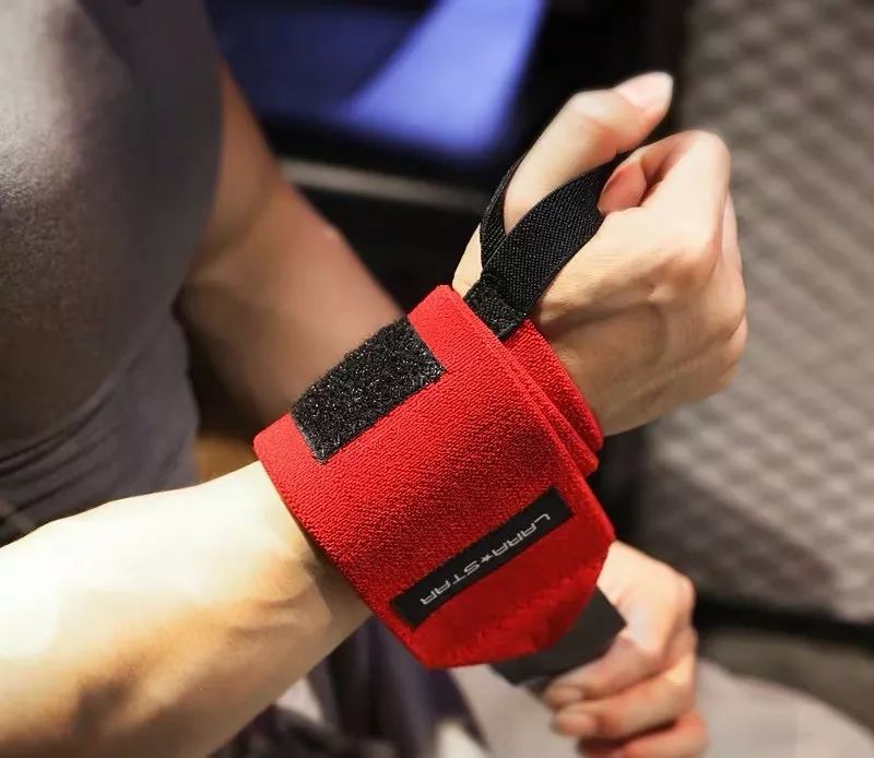 手套健身护腕图片_健身护腕手套_手套健身护腕怎么戴