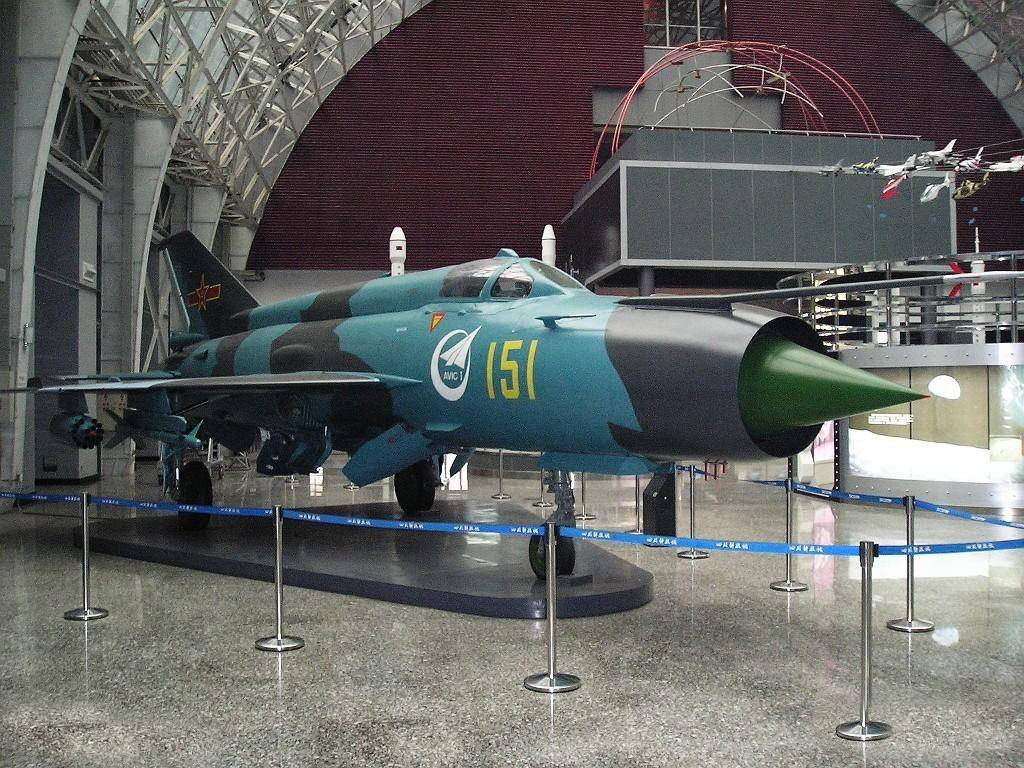 歼10战机发展历程_歼10总设计师宋文骢_歼10战斗机成都132厂模型价格