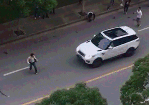 开元棋盘app官方版下载_开元棋盘app官网版下载-跑跑车 开车遇上碰瓷党，你得这样“怼”他！