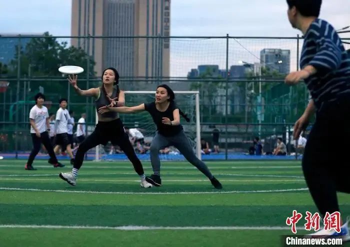 安德玛健身手套怎么样_安德玛手套真假辨别_安德玛棒球手套