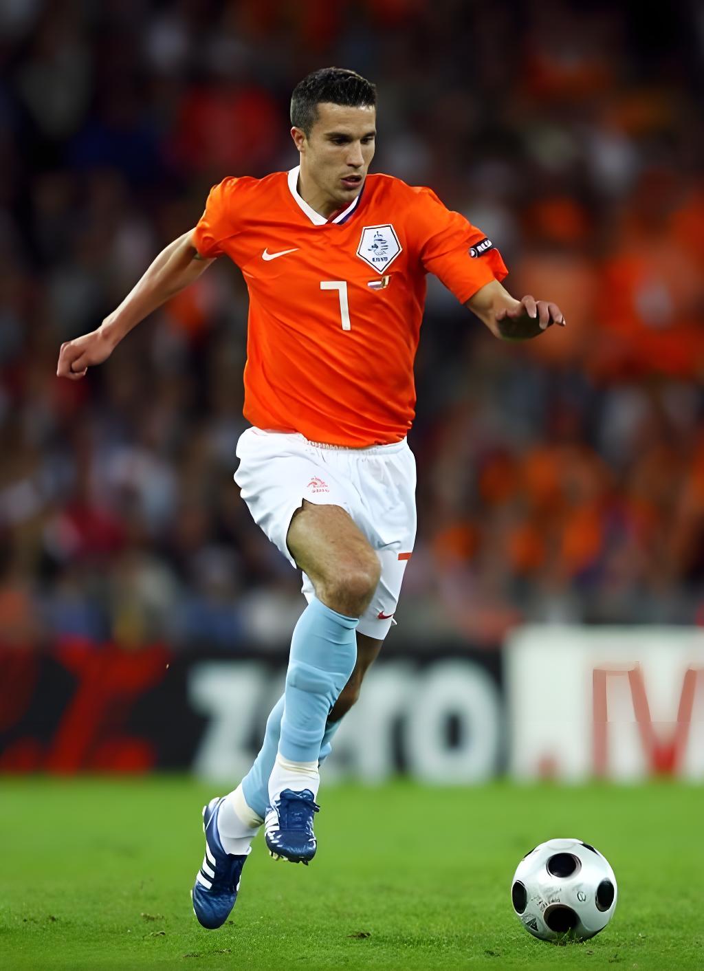 荷兰足球无冕之王阵容分析_荷兰队无冕之王世界杯_4-3-3阵型荷兰队球星