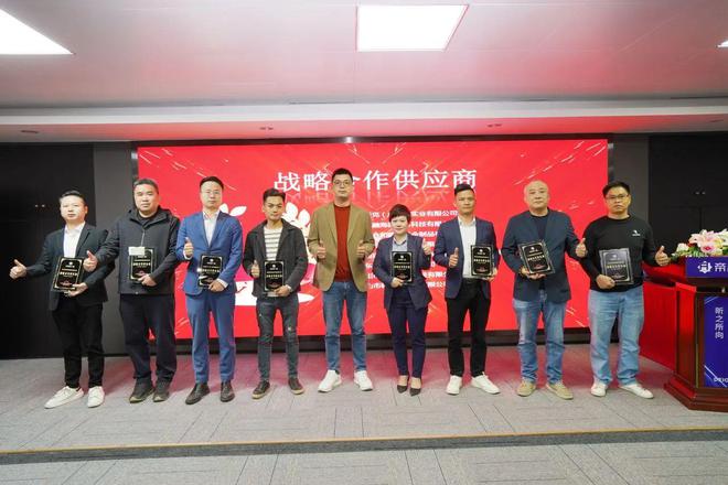 武汉玻璃厂家_武汉有机玻璃供应商_武汉玻璃生产厂家