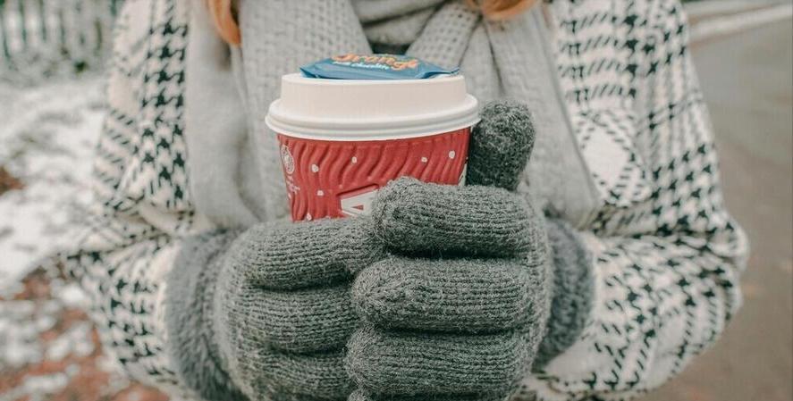 天冷晨练戴手套好处_坚持三个月改善末梢循环_健身用缠手带还是手套