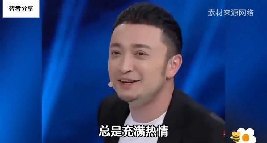 央视主持人排名_cctv1新闻直播间主持人_康辉白岩松撒贝宁