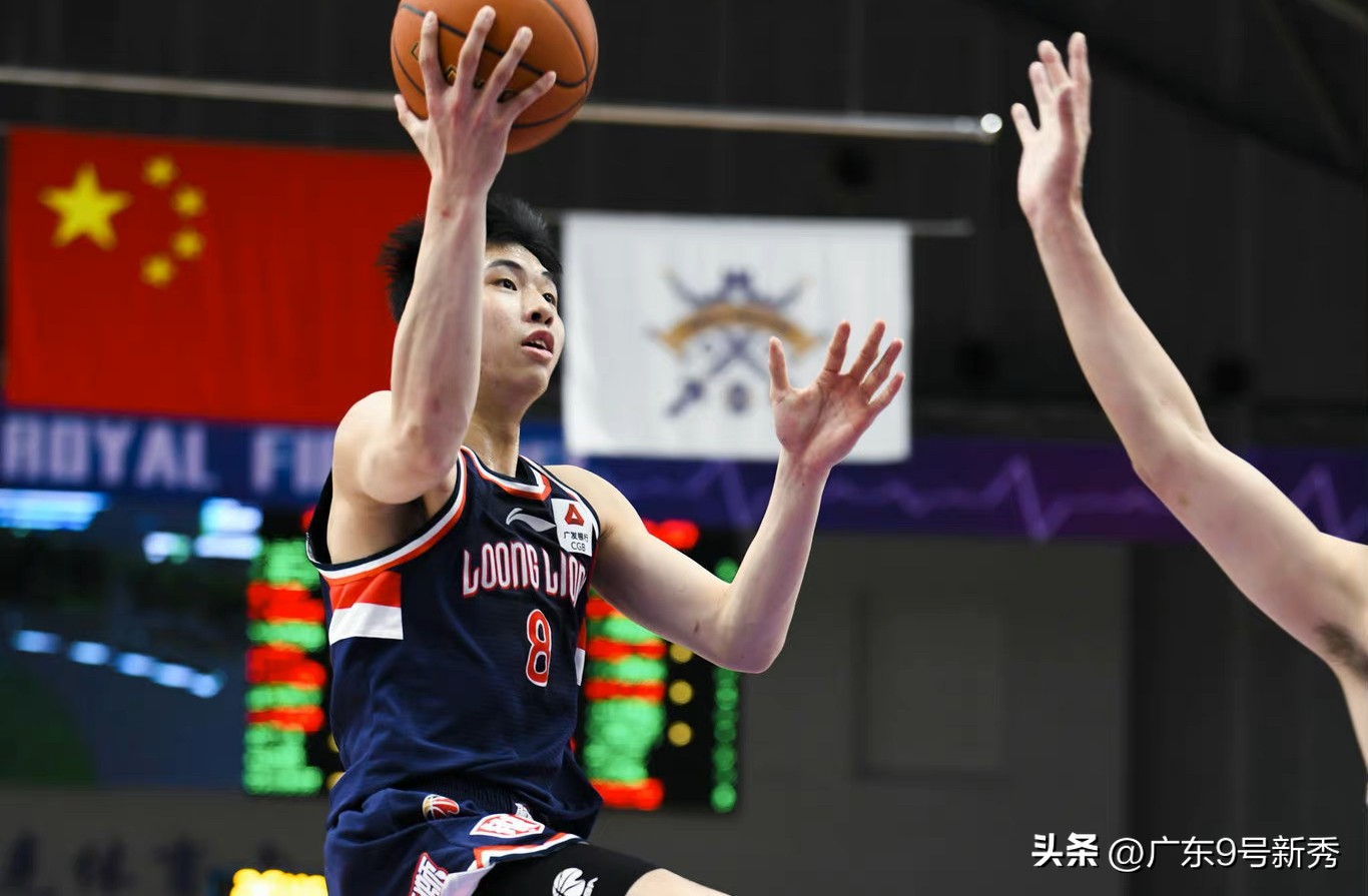 CBA球员跳高数据对比_篮球练习弹跳_CBA球员身高臂展数据对比