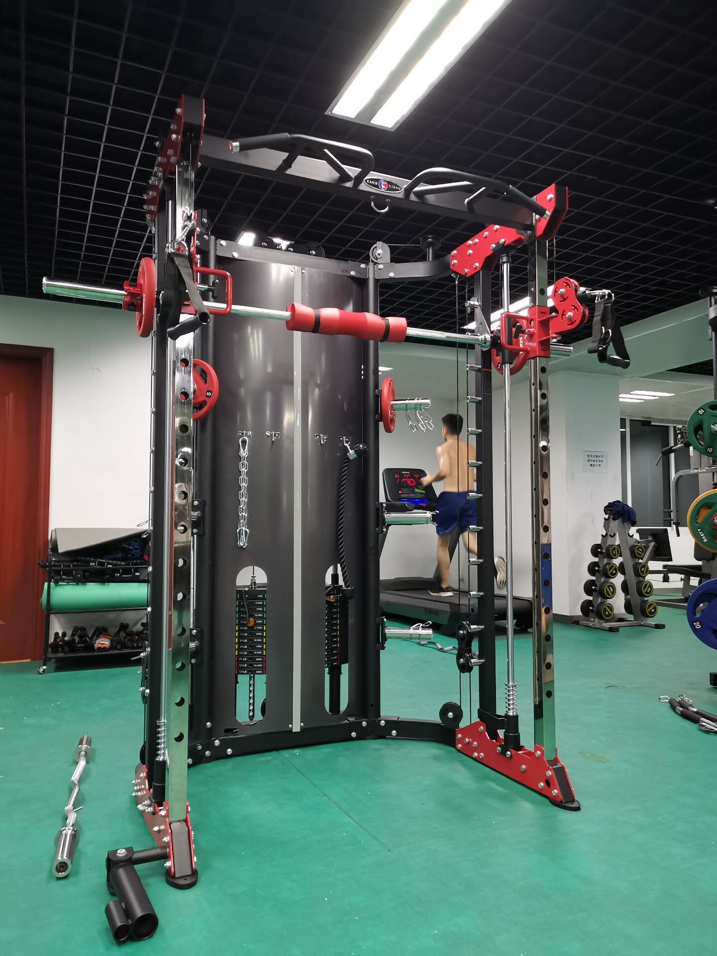 新奥天天彩最精准大全 多功能综合训练器怎么使用？多功能综合训练器使用指南！