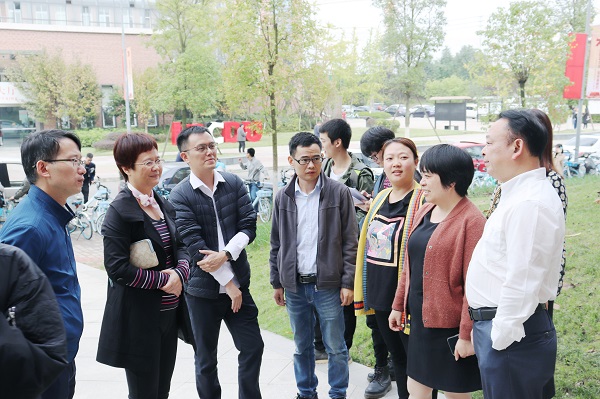 新澳门天天彩是不是官方的 双向抉择，选聘英才——成都大学双选会