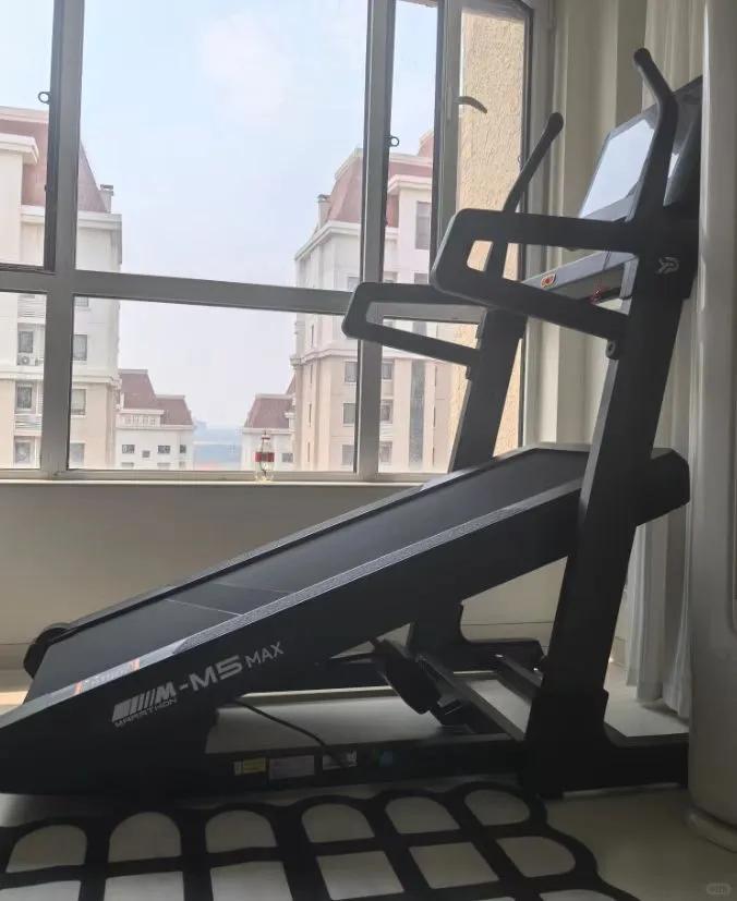 易跑M5 Ultra评测_跑步机什么牌子好跑步机价格_家用跑步机品牌排行榜2025