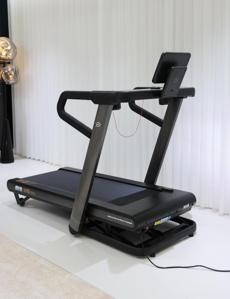 易跑M5 Ultra评测_跑步机什么牌子好跑步机价格_家用跑步机品牌排行榜2025